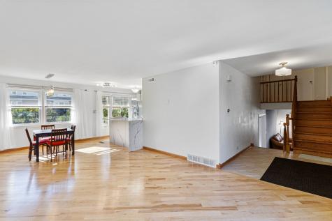 2430 South Shag Bark Trail Arlington Heights IL 60005