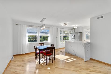 2430 South Shag Bark Trail Arlington Heights IL 60005