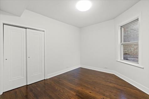 5742 North Milwaukee Avenue Chicago IL 60646