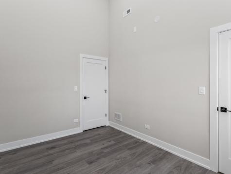 3214 West Lawrence Avenue Chicago IL 60625