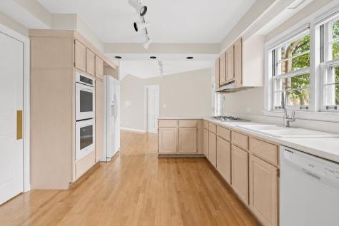 1120 Romona Road Wilmette IL 60091