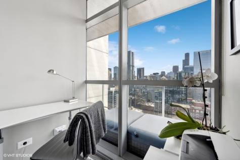 303 West Ohio Street Chicago IL 60610