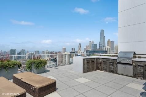 303 West Ohio Street Chicago IL 60610
