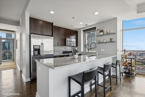 303 West Ohio Street Chicago IL 60610