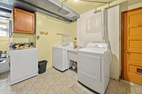 8819 North Wisner Street Niles IL 60714