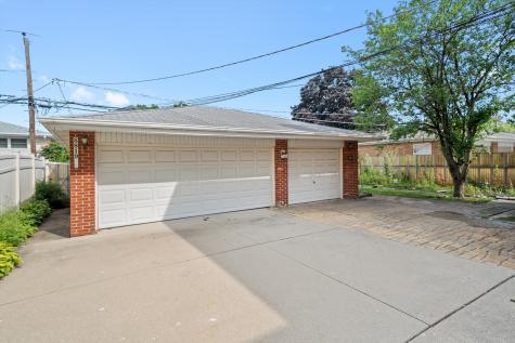 8819 North Wisner Street Niles IL 60714