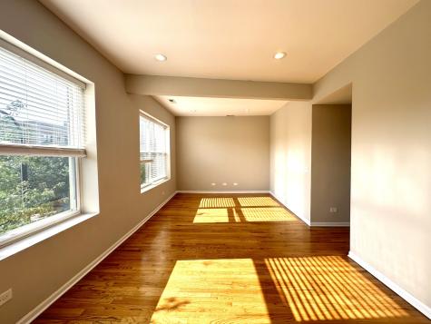 5439 North Broadway Street Chicago IL 60640