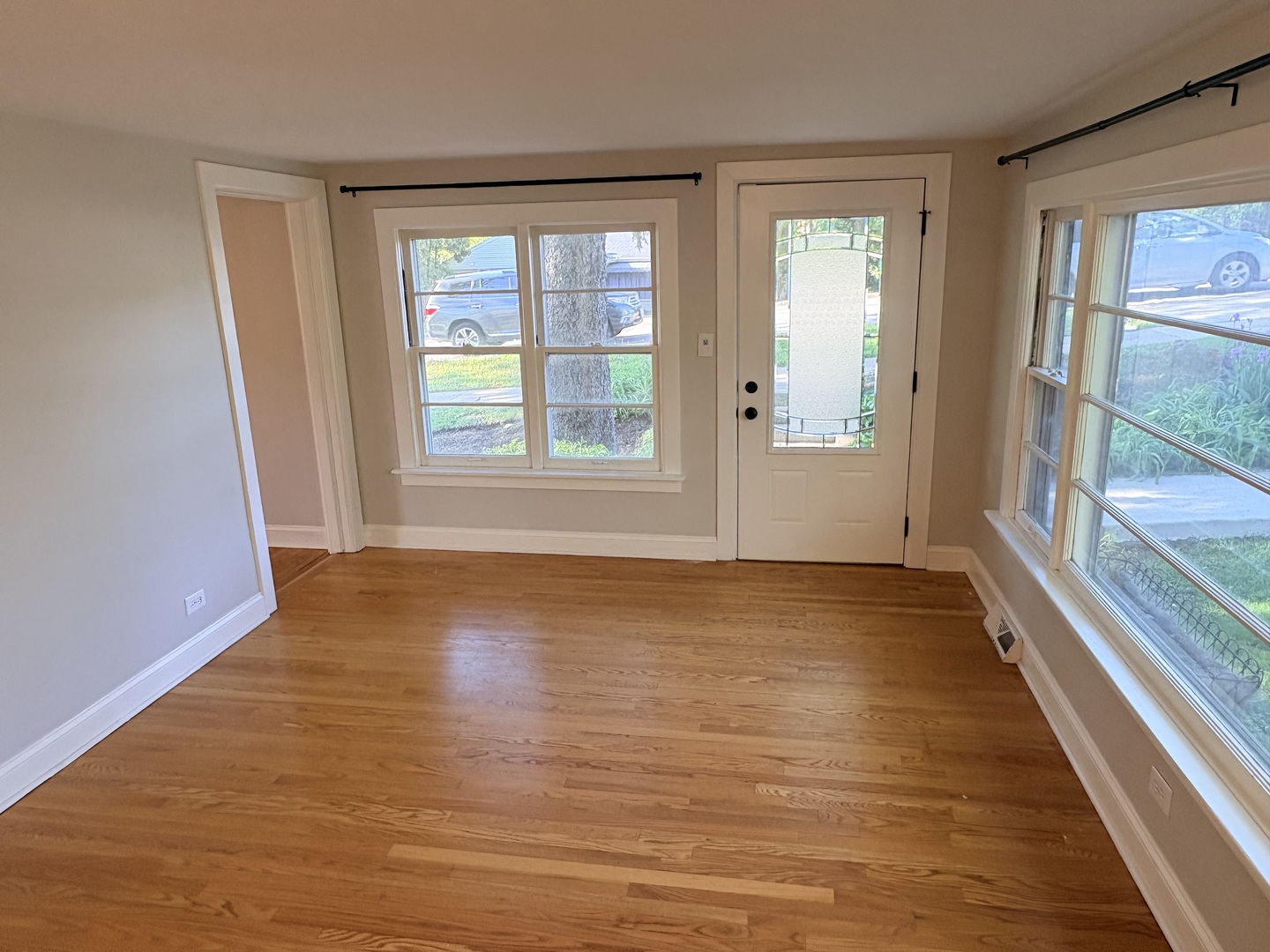 634 East 5th Avenue Naperville IL 60563