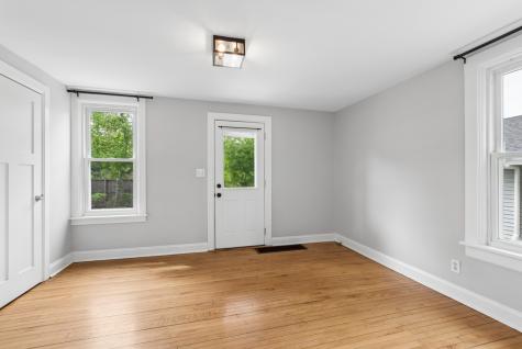 634 East 5th Avenue Naperville IL 60563