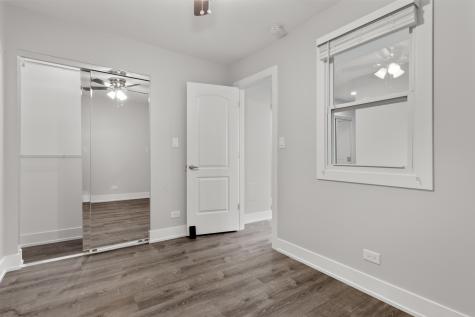 1303 West Estes Avenue Chicago IL 60626