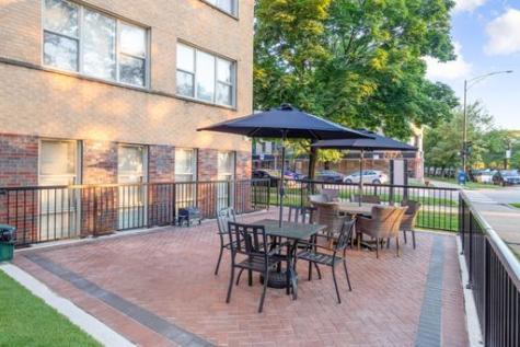 1303 West Estes Avenue Chicago IL 60626