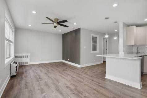 1303 West Estes Avenue Chicago IL 60626