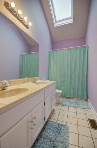 1104 Samstag Court Naperville IL 60563