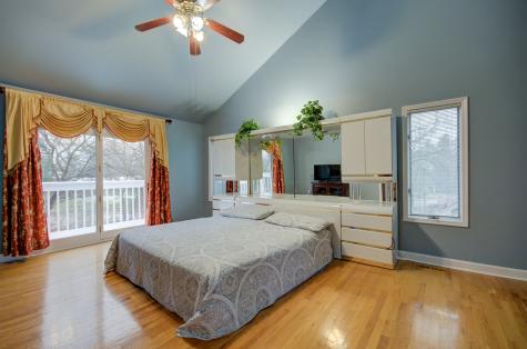 1104 Samstag Court Naperville IL 60563