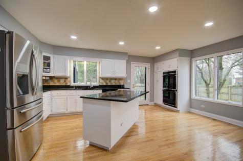 1104 Samstag Court Naperville IL 60563