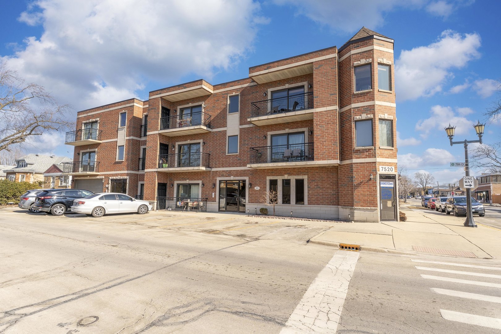 2805 North 75th Court Elmwood Park IL 60707