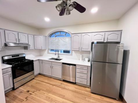 5833 West Peterson Avenue Chicago IL 60646