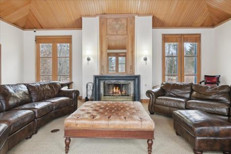 255 North Green Bay Road Lake Forest IL 60045
