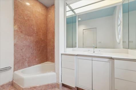 255 North Green Bay Road Lake Forest IL 60045