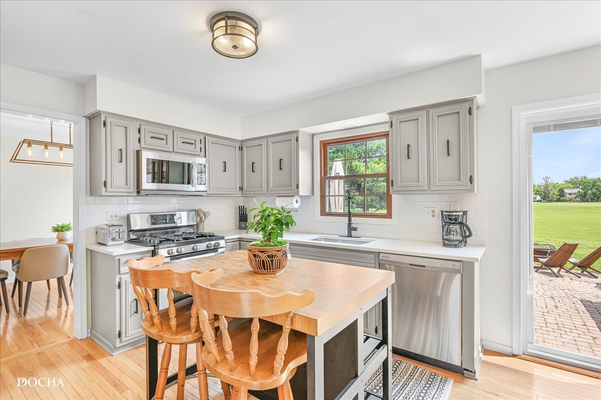 1012 Bainbridge Drive Naperville IL 60563