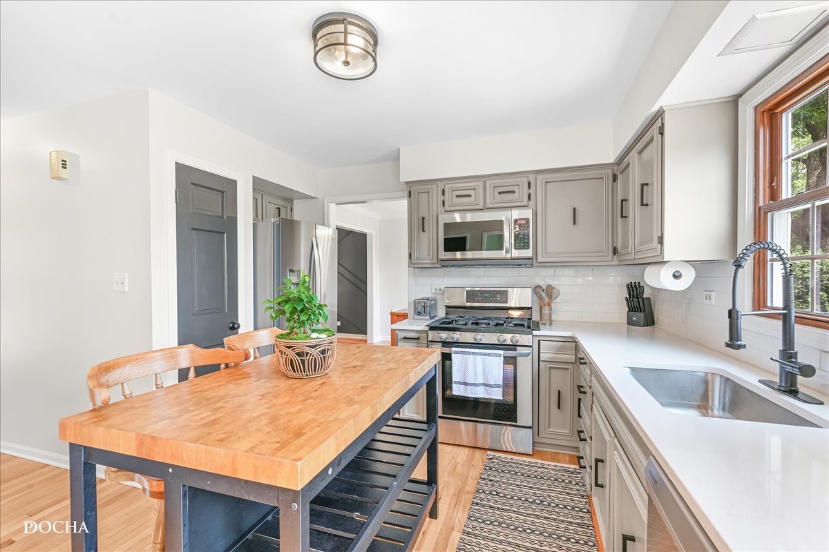 1012 Bainbridge Drive Naperville IL 60563
