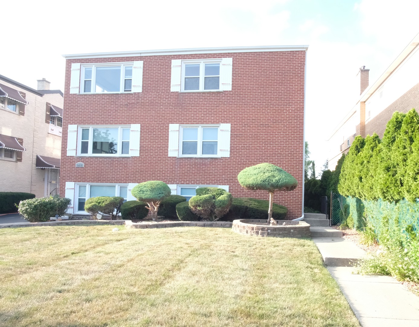 8418 West Oak Avenue Niles IL 60714