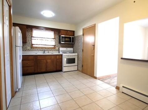 8418 West Oak Avenue Niles IL 60714