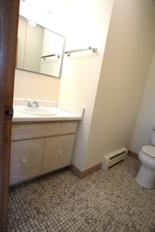 8418 West Oak Avenue Niles IL 60714