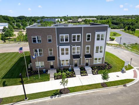 2635 Lohan Way Hoffman Estates IL 60192