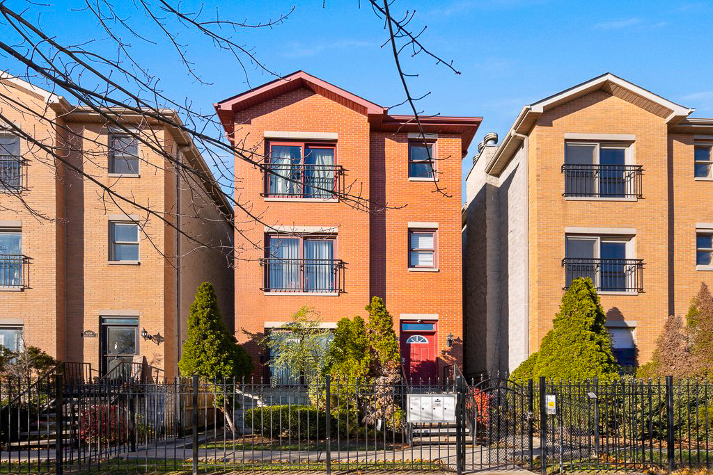 5848 South Prairie Avenue Chicago IL 60637