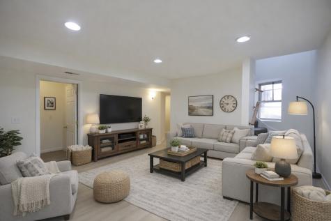 1223 East 52nd Street Chicago IL 60615