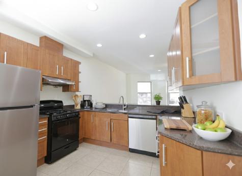 1223 East 52nd Street Chicago IL 60615