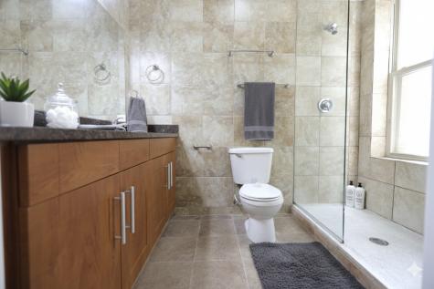 1223 East 52nd Street Chicago IL 60615