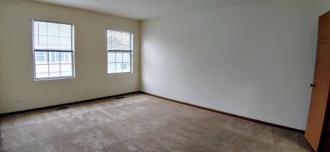 300 Teak Lane Streamwood IL 60107
