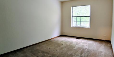 300 Teak Lane Streamwood IL 60107
