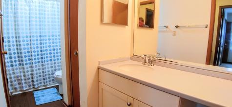 300 Teak Lane Streamwood IL 60107