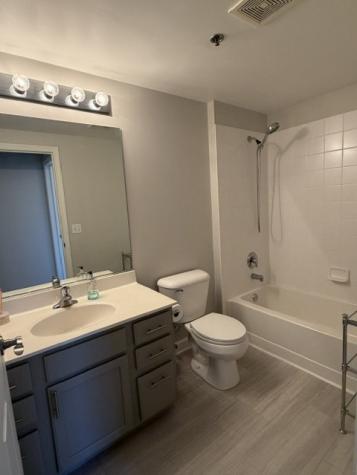 390 West Mahogany Court Palatine IL 60067