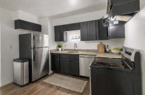 4860 Creekview Road Rockford IL 61108