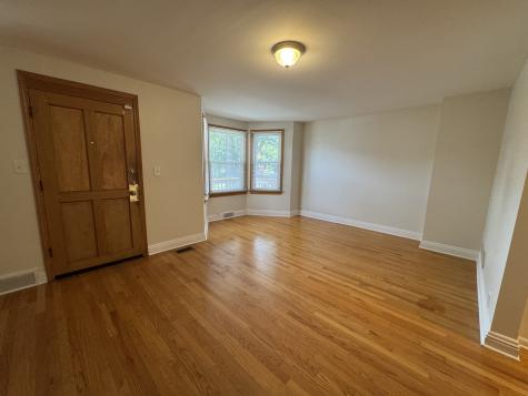 5146 West Dakin Street Chicago IL 60641