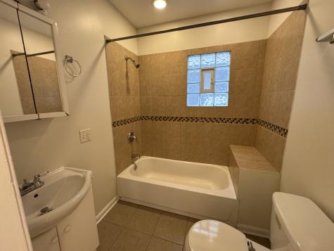 5146 West Dakin Street Chicago IL 60641