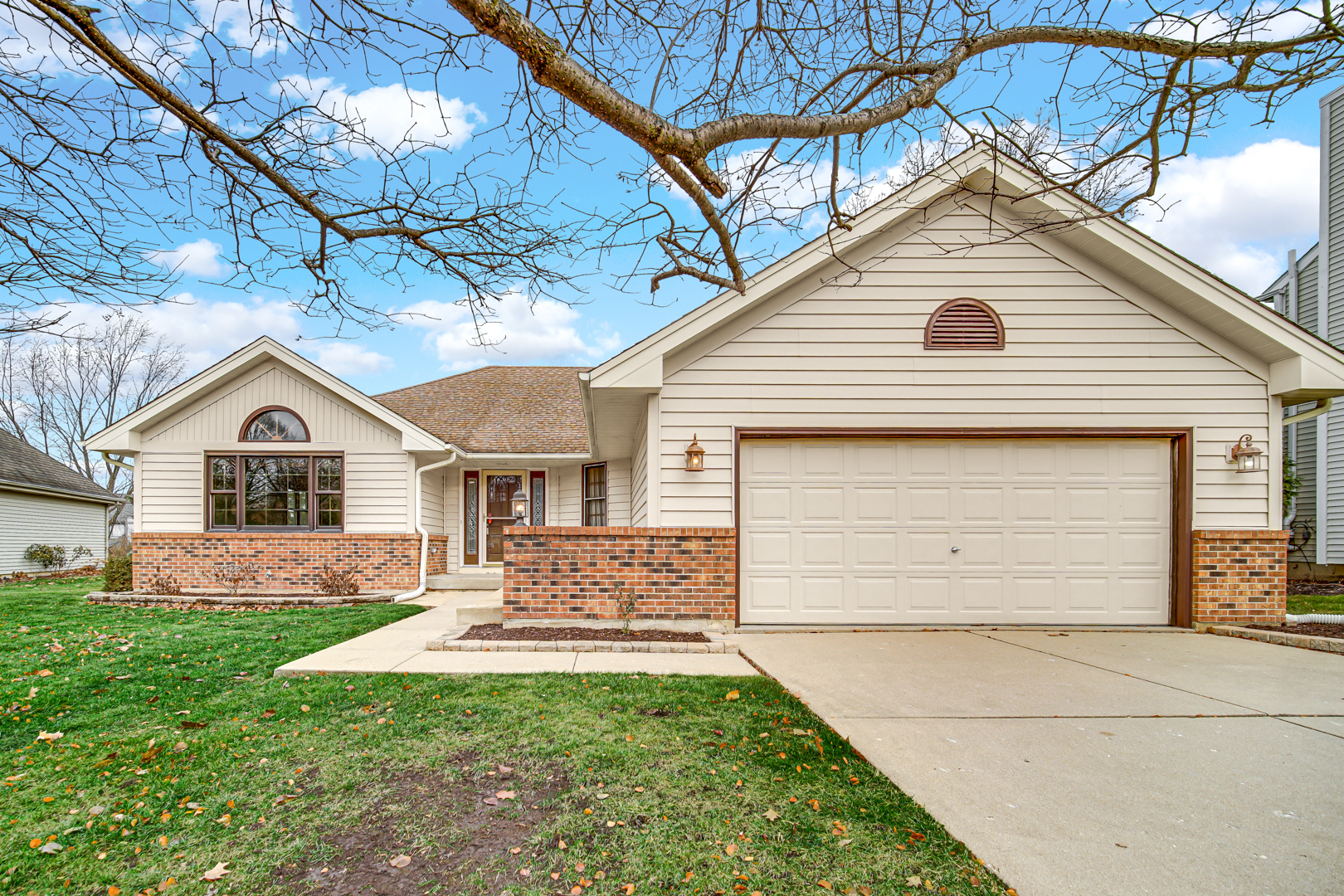 2420 Harbor Court Aurora IL 60504