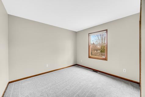 2420 Harbor Court Aurora IL 60504
