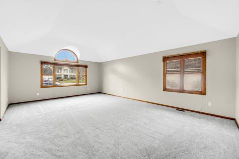 2420 Harbor Court Aurora IL 60504