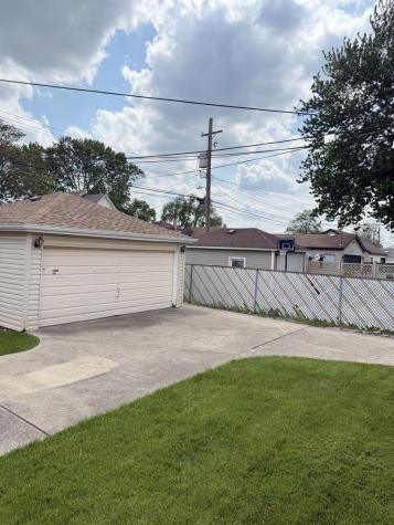 3725 West 80th Street Chicago IL 60652