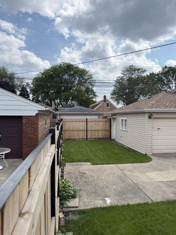 3725 West 80th Street Chicago IL 60652