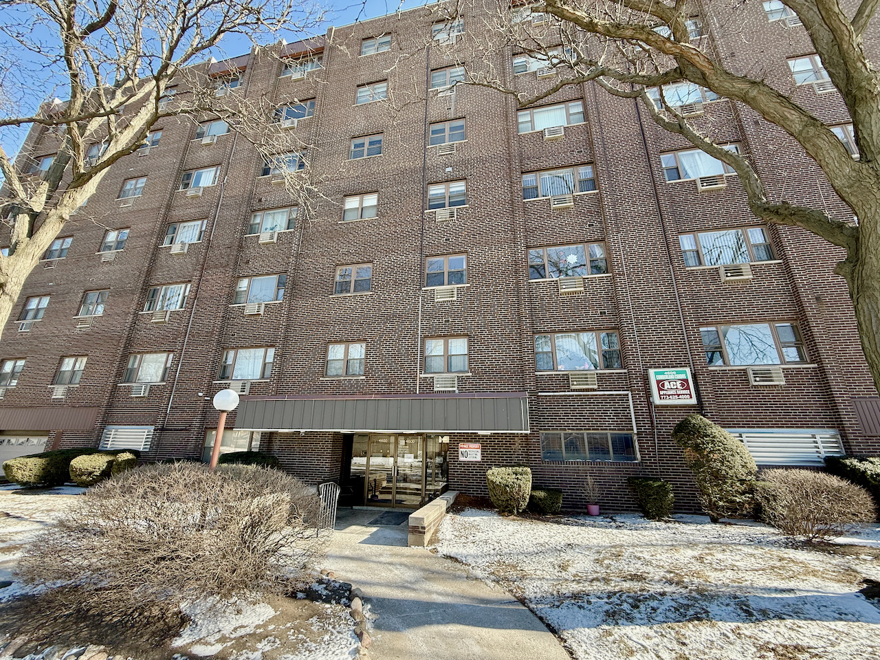 4600 North Cumberland Avenue Chicago IL 60656