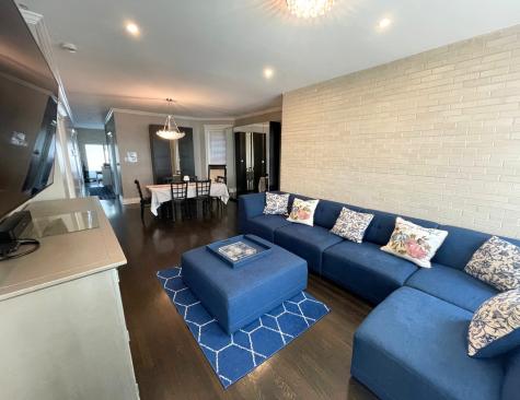 3839 North Hamlin Avenue Chicago IL 60618