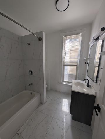 1362 North Bosworth Avenue Chicago IL 60642
