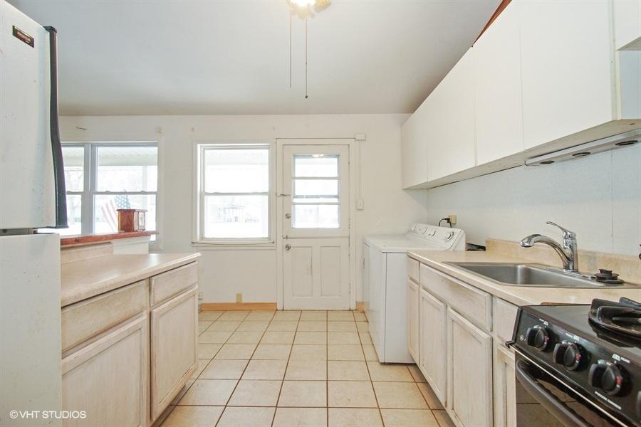 2205 Fulle Street Rolling Meadows IL 60008