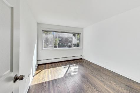 6002 North Winthrop Avenue Chicago IL 60660